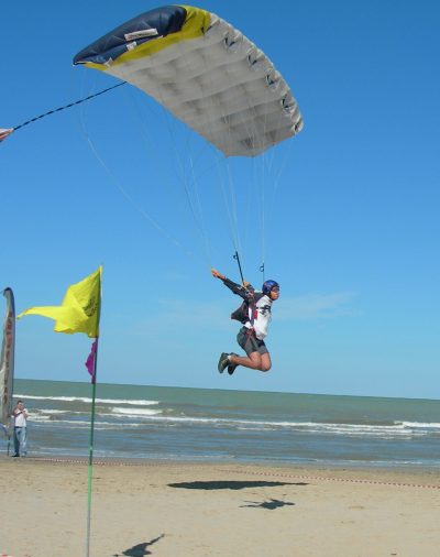 Mario swooping at the Italian National Swoop Championships in 2005