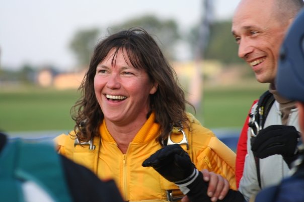 Lesley Gale smiles during a dirt dive. 